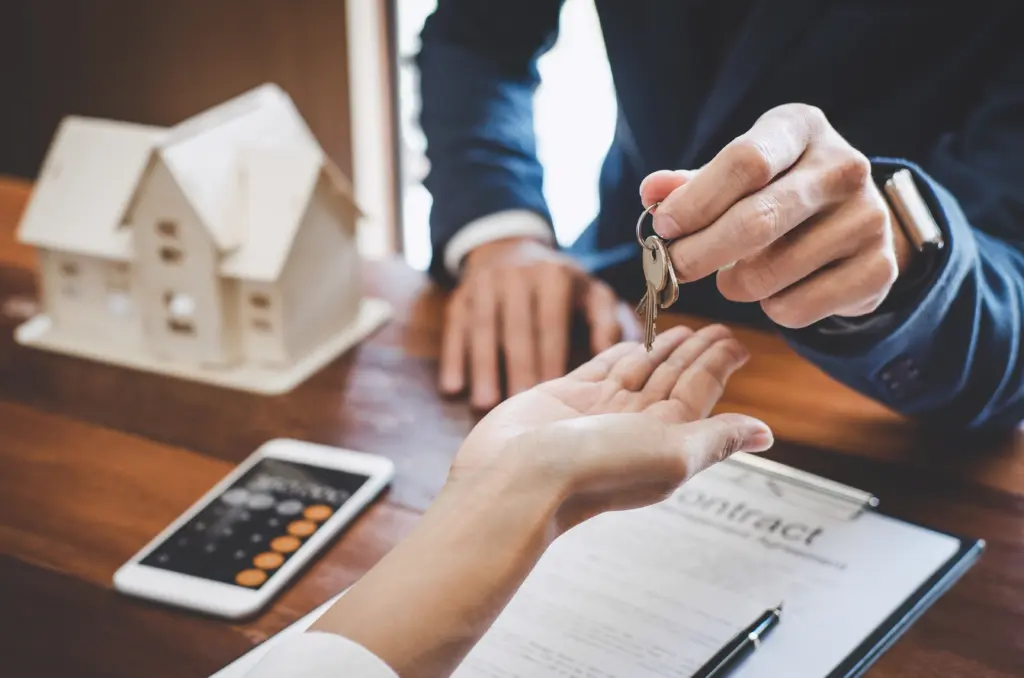 How Property Managers Handle 247 Enquiries with AI Voice Agents